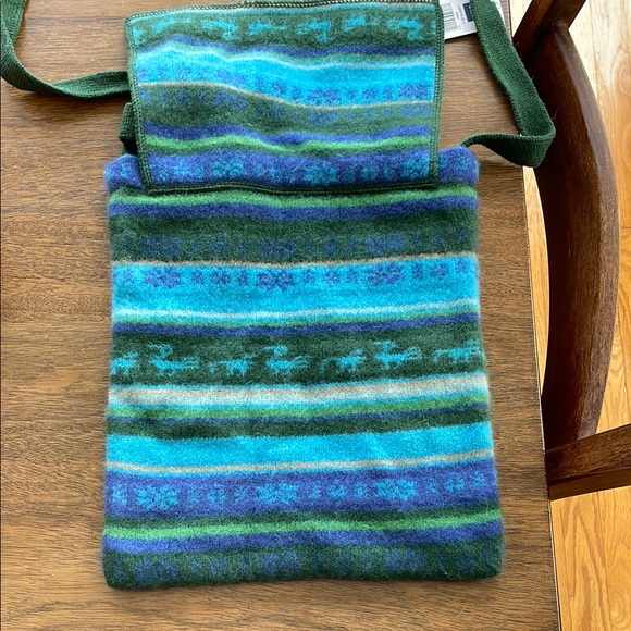 Gap Striped Knit Shoulder Bag - Picture 3 of 6